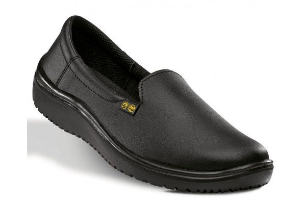 ZAPATO NEGRO DE MICROFIBRA HIDROFUGADO MODELO ALTEA